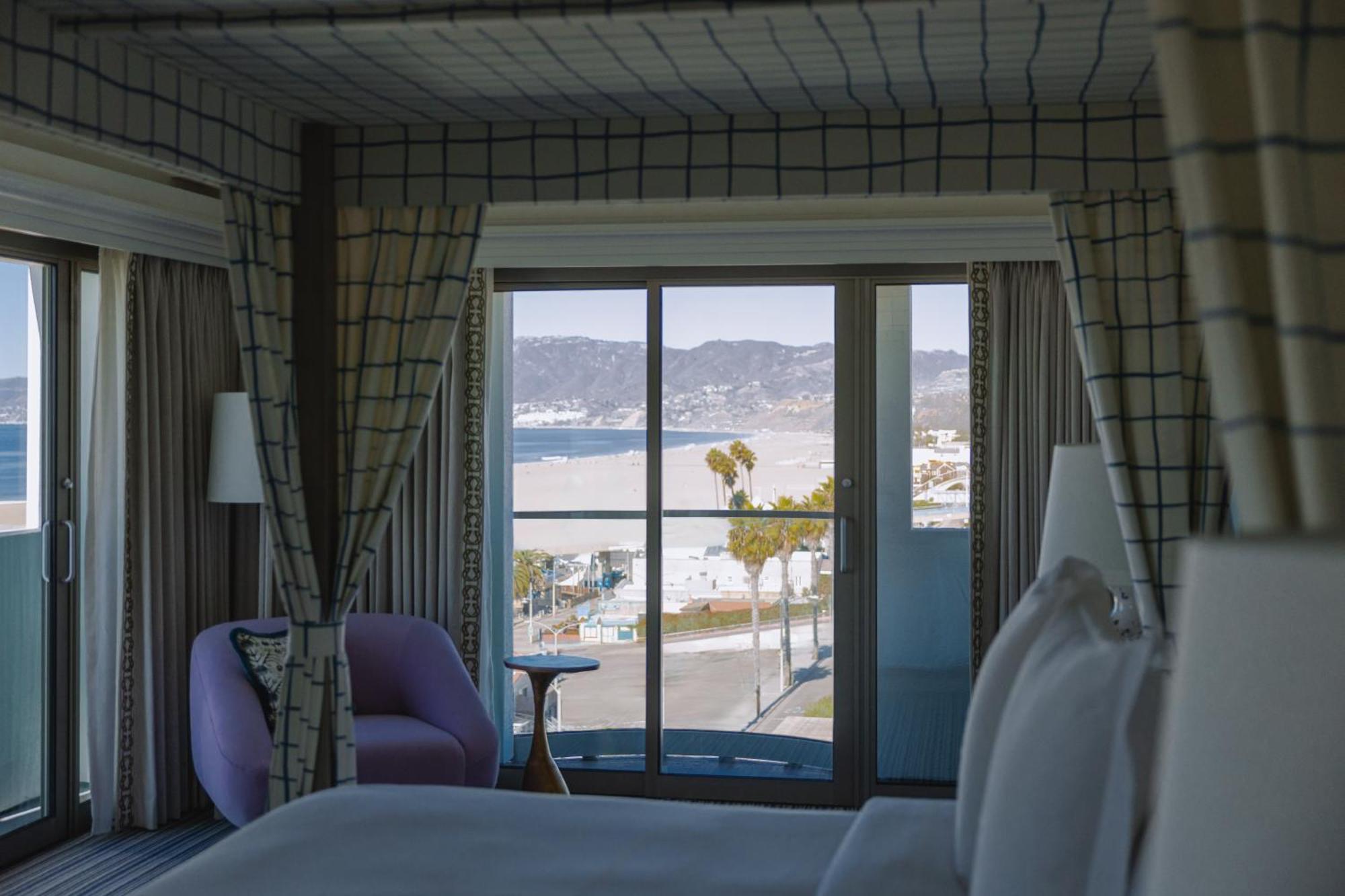 Regent Santa Monica Beach Exterior photo