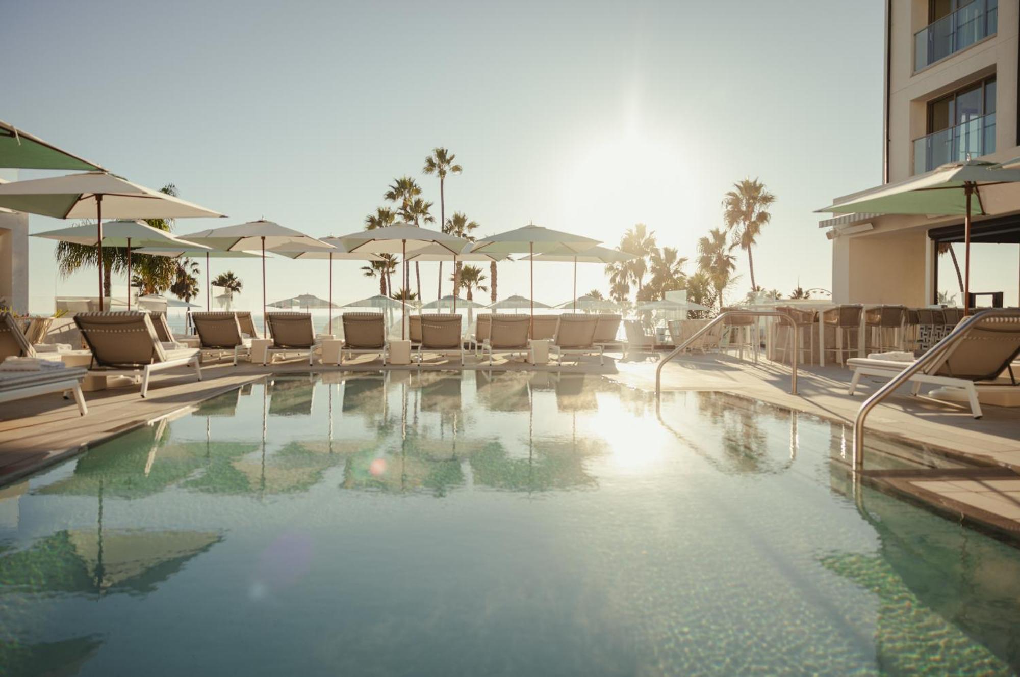 Regent Santa Monica Beach Exterior photo